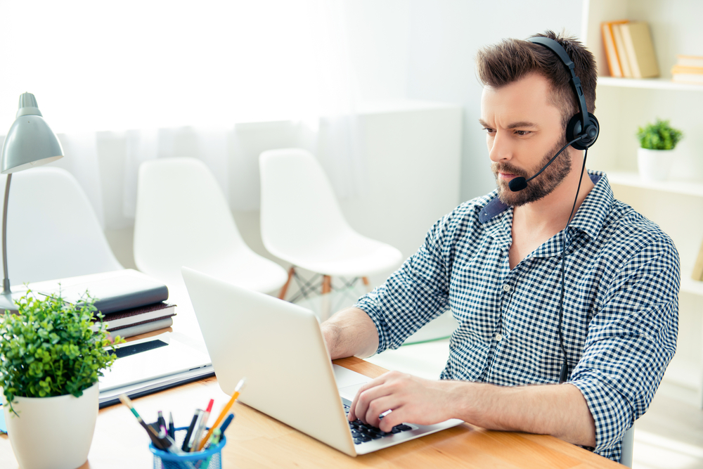 remote call center agent